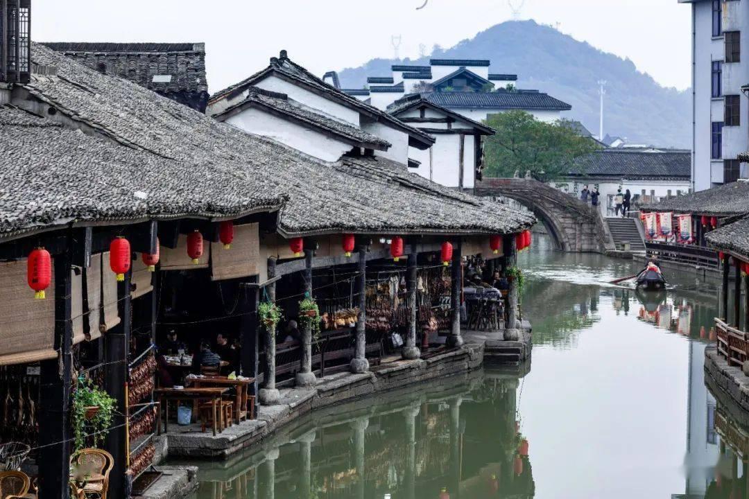 铁东法院：口舌之快惹争议，微信群非法外地